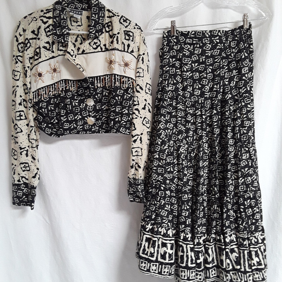 Two piece skirt and matching shirt jacket set M (T-200) - Picture 2 of 7